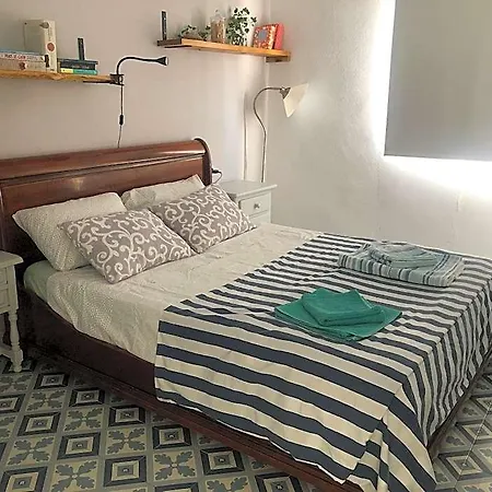 Aba Dali Blue Silver Appartement *